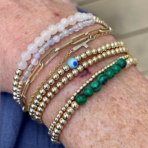 Handmade 14k gold filled bead + pale pink morganite bead stretch bracelet - Picture 3 of 11